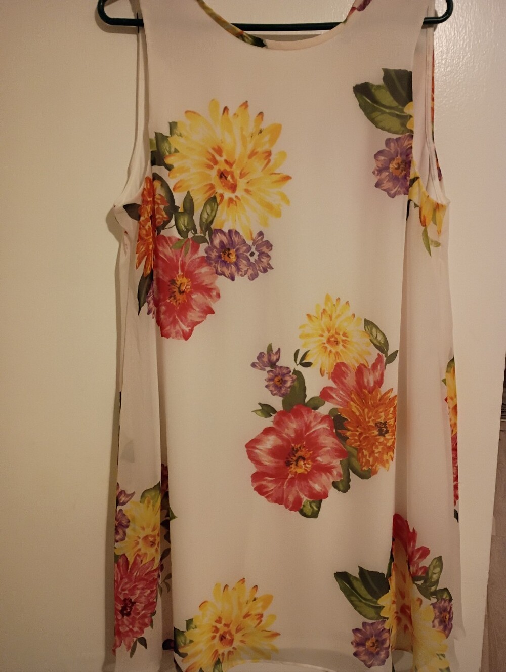 Women's Floral Midi Dress That Button In The Back